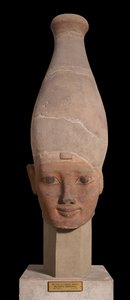 Cabeça de faraó com coroa branca do Alto Egipto, c.1400 a.C. (faiança)