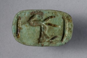 Selo de Scaraboid, 18a-19a dinastia, 1540-1186 aC (faiança) (parte de baixo de 270366)
