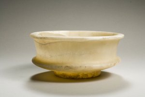 Tazza, 18a-19a Dinastia, 1540-1186 aC (alabastro)