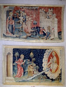 Pendurado de Apocalipse (1373-1383), n. 72: Satanás sitia a Cidade. N. 74: São João diante de Cristo. Tapeçaria de Nicolau Bataille (1330-1405) de Nicolas Bataille