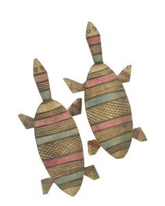 Figuras de tartaruga esculpidas em madeira decoradas com padrões geométricos pintados em vermelho, verde e preto, Hausa People, Kano, Norte da Nigéria (madeira pintada)