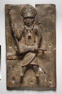 Placa, possivelmente 1500s-1600s (latão)