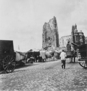 O Hotel de Ville, Arras, França, Primeira Guerra Mundial, c1914-c1918