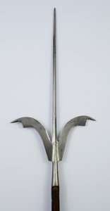 Friuli Spear, c.1600 (aço e madeira restaurada)