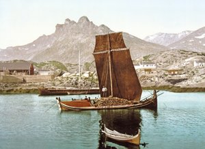 Nordland barco carregando uma carga de troncos, Noruega, 1890-1900