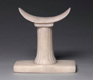 Encosto de cabeça de Irut, 5ª ou 6ª dinastia, c.2454-2140 aC