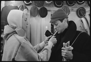 Janet Leigh e Tony Curtis nos Jogos Olímpicos de Inverno, Squaw Valley, Califórnia de Orlando Suero