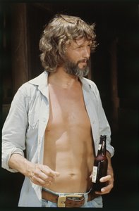 Kris Kristofferson com cerveja de Orlando Suero