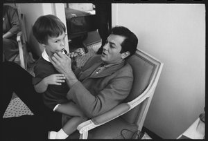 Tony Curtis com a filha Jamie Lee Curtis de Orlando Suero