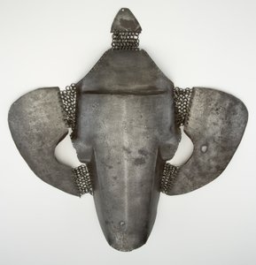 Shaffron, armadura de cabeça de cavalo, início do século XVI (ferro) de Ottoman School