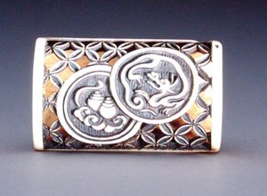 Netsuke com desenho a céu aberto, c.1870 (stag-antler) (anverso de 208395)
