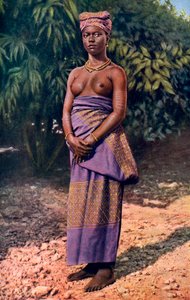 Uma mulher de Accra, Gana, 1922. de P. A. McCann