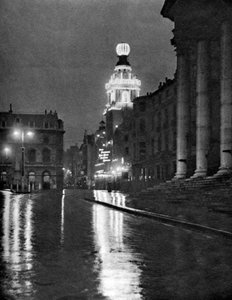 Tempo chuvoso em Trafalgar Square, Londres, 1926-1927