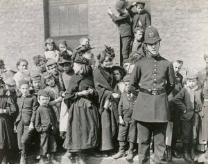 Funeral de um policial de Londres, 1894 de Paul Martin