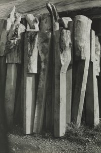 Totens, Antigo Estaleiro, Centeio de Paul Nash