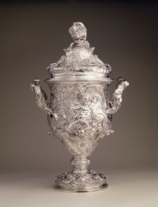 Copo com duas alças e tampa, 1742-43