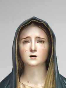 Virgem das Dores Mater Dolorosa (madeira policromada, vidro e pêlos de animais)