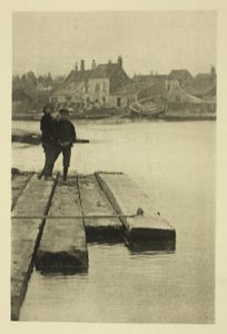 Sobre os baús de Peter Henry Emerson
