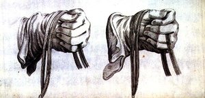 Estudo de duas mãos com luvas segurando as rédeas de uma cabeçada dupla do 