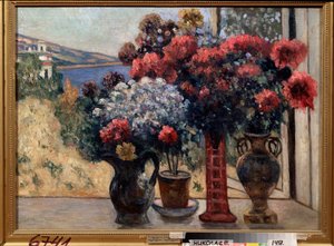 Flores contra o mar. Pintura de Pyotr Ivanovich Petrovichev (Pyotr Petrovitchev) (1874-1947), óleo sobre tela de Petr Ivanovic Petrovichev