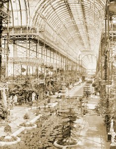 O interior da nave tirado da galeria acima do Ecrã da Rainha no extremo sul c.1859 (foto a p/b)