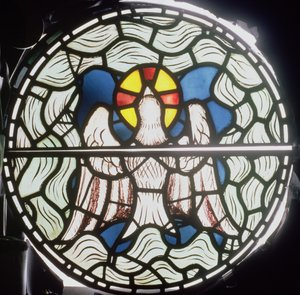 O Espírito Santo, detalhe da Janela da Criação, 1861 detalhe de vidro manchado de 120153 de Philip Webb