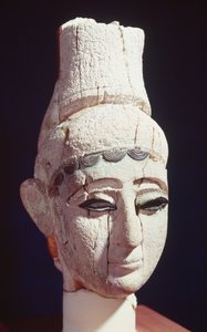 Chefe de um príncipe ou princesa de Ugarit (ver também 110898-99)