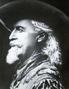 Buffalo Bill (1846-1917) (foto a p/b) de Photographer American