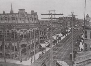 Dundas Street, Looking East, Londres, Ontário (foto a p/b) de Photographer Canadian
