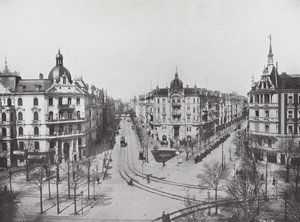 Charlottenburg, Kurfurstendamm, canto de Uhland- e Grolmann-Strasse (foto a p/b) de Photographer German