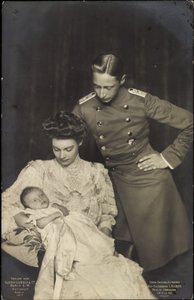 A duquesa Cecilie com Guilherme da Prússia, criança de Photographer German