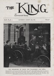 Alfred von Waldersee, marechal de campo alemão, partiu de Berlim para comandar a força expedicionária internacional contra os Boxers na China, Agosto de 1900 (foto a p/b) de Photographer German