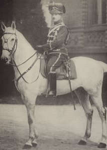 Gustav Krupp von Bohlen, huband de Berthe Krupp, dono do império industrial Krupp (foto a p/b) de Photographer German