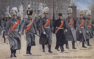 Kaiser Wilhelm II da Alemanha e seus seis filhos em uniforme militar (foto colorida)