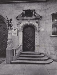 Portal da Conservatória do Registo Civil de Berlim I e II (foto a p/b) de Photographer German