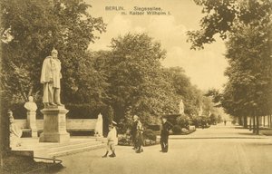 Siegesallee e estátua de Kaiser Wilhelm I, Berlim (foto a p/b) de Photographer German