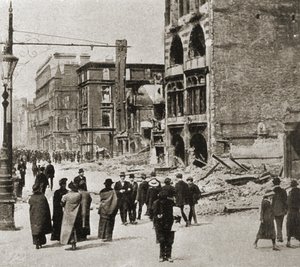 Dublin depois do Levante da Páscoa, abril de 1916 (foto a p/b)