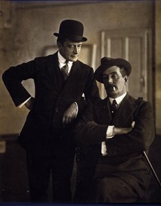 O compositor Giacomo Puccini (1858-1924) e o editor musical Tito Ricordi II (1865-1933). de Photographer Italian