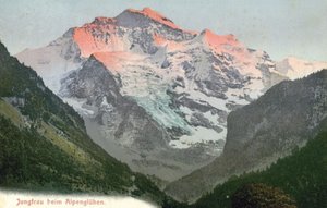 Alpenglow, Jungfrau, Suíça (fotografia a cores) de Photographer Swiss