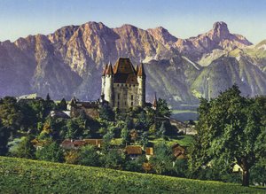 Thun, o castelo e a cadeia de Stockhorn (foto) de Photographer Swiss