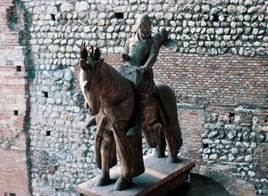 Estátua equestre de Cangrande I della Scala, Castelvecchio, Verona, Veneto, Itália