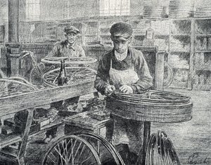 Trabalhadores que fixam os raios às jantes de uma bicicleta durante o seu fabrico (fabrico de bicicletas) Gravação de Pierre Calmette Private Collection de Pierre Calmettes