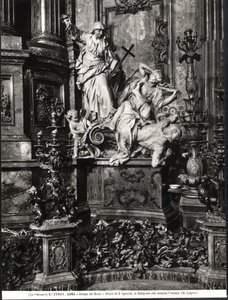 O Altar de Santo Inácio de Loyola, detalhe da Vitória da Verdade Católica sobre a Heresia (mármore) (foto a p/b) de Pierre Legros
