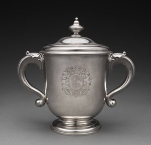 Copo coberto de Pierre Platel