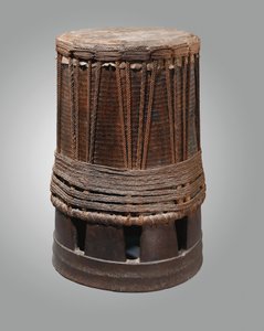 Tambour, Pahu, das Ilhas Marquesas (madeira e cordão)