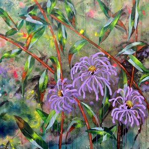 Flores roxas vibrantes no jardim de Poonam Choudhary