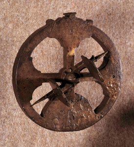 Um astrolábio, um instrumento de medição astronómica utilizado por navegadores. Fabricado em Portugal. 1648. de Portuguese School