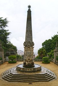 Santuário de Nossa Senhora dos Remédios obelisk, Lamego, Portugal. 1738 (granite) de Portuguese School
