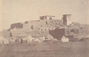 [Uma cidadela persa nos arredores de Sultaniye], 1840s-60s.