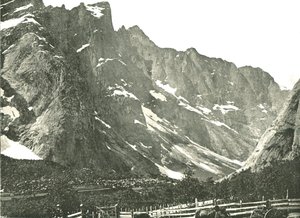 As montanhas de Trolltindane, Horgheim, Noruega, 1895.